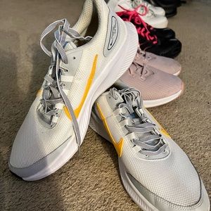 Comfy Nike Sneaker in like new condition